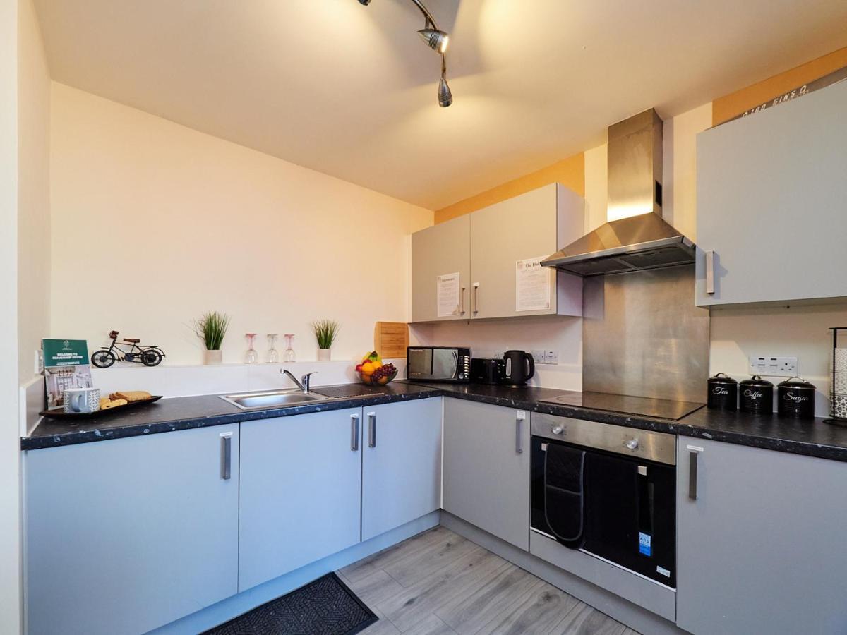 Beauchamp Suite: Central Coventry Accommodation for All Exterior photo